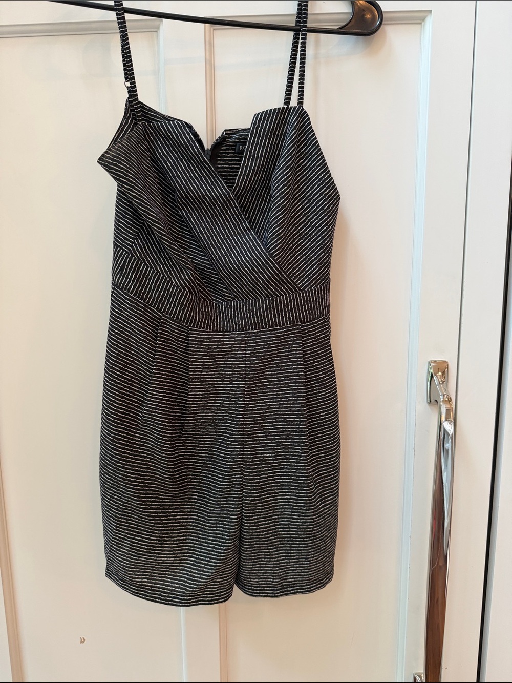 Rosebullet Black and White Striped Sleeveless Wrap Romper Dress size 
Xxs